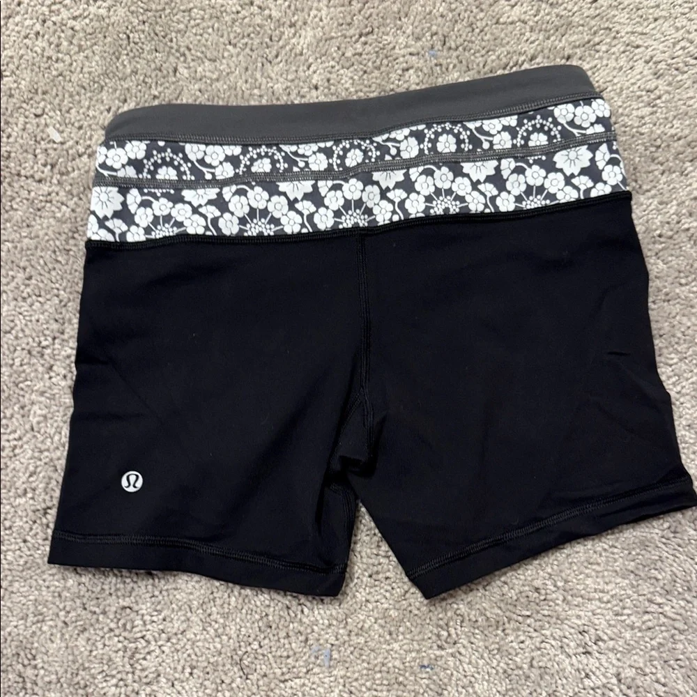 lululemon athletica Black Shorts with Gray Floral Waistband